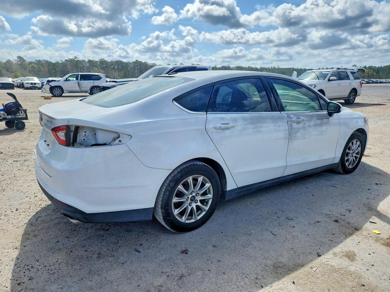 2016 Ford Fusion - Image 3