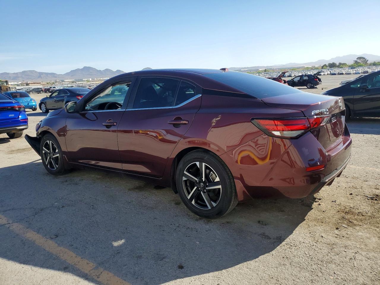 2025 Nissan Sentra Sv - Фото 2