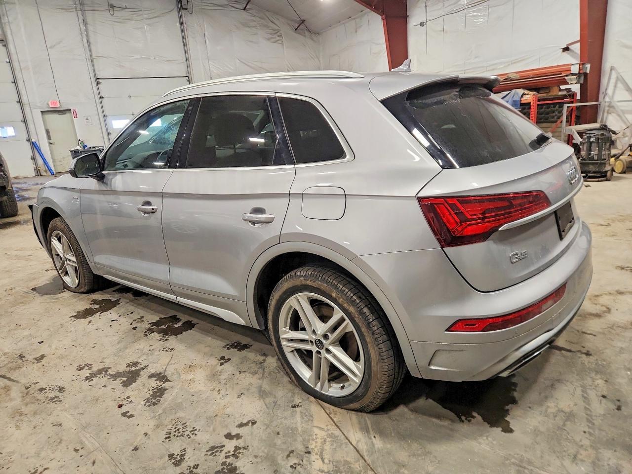 2021 Audi Q5 E Premium - Фото 2