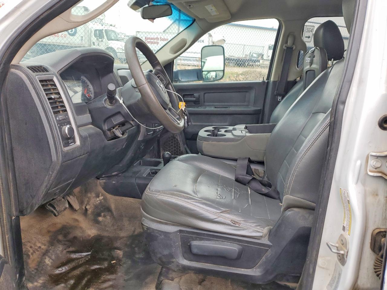 2015 Ram 5500 Flatbed Truck - Фото 7