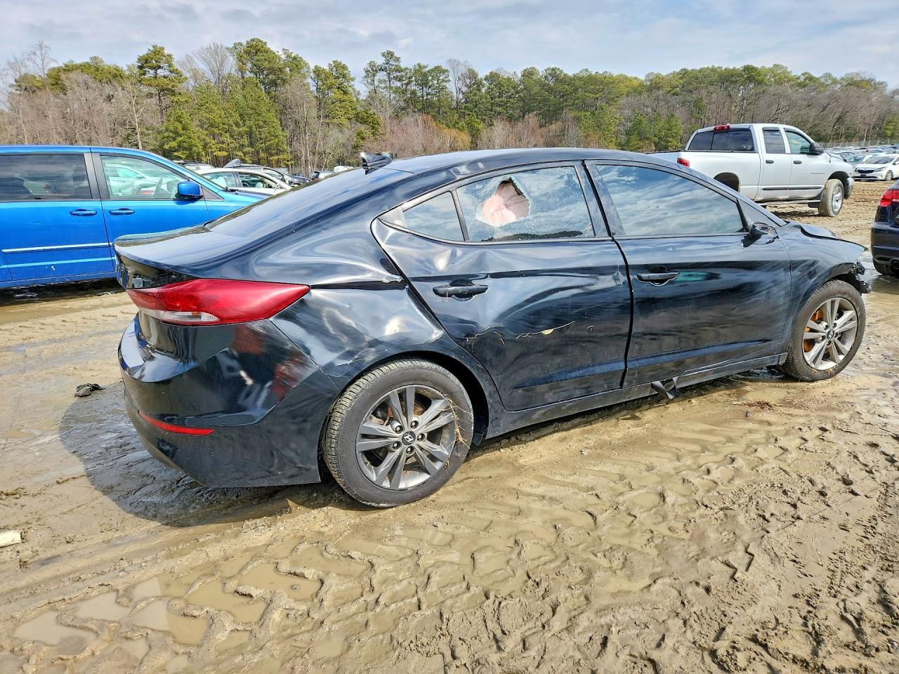 2018 Hyundai Elantra Sel - Фото 3