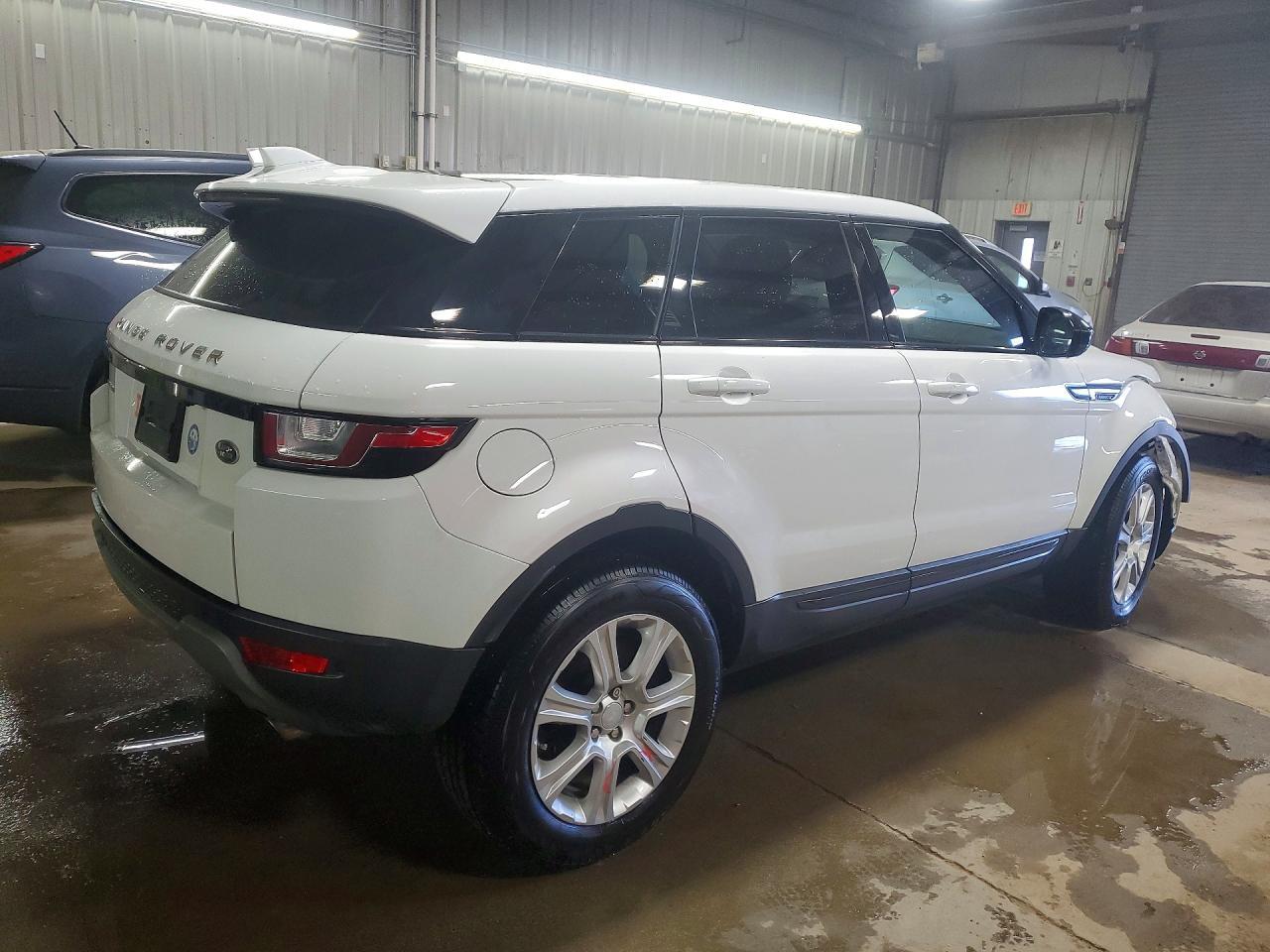 2019 Land Rover Range Rover Evoque Se - Image 3