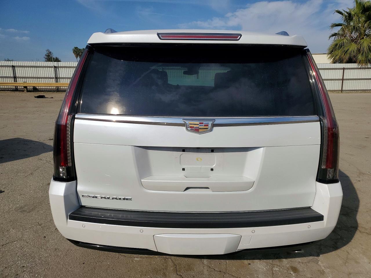 2016 Cadillac Escalade Platinum - Фото 6