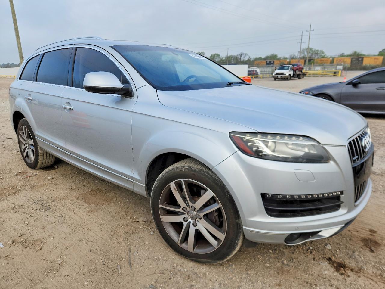 2013 Audi Q7 Premium Plus - Image 4