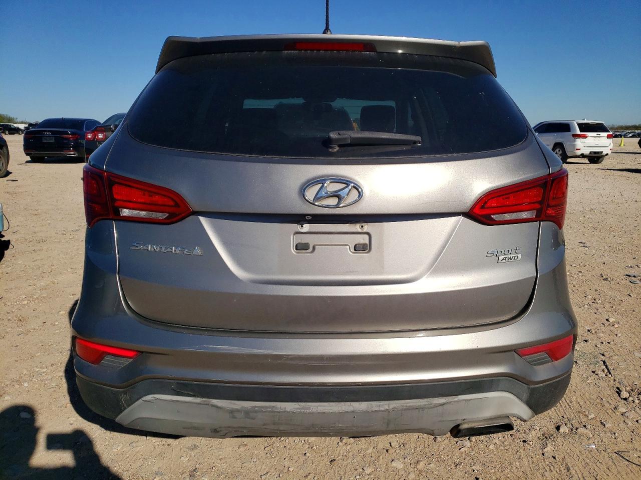 2018 Hyundai Santa Fe Sport 2.4L - Image 6