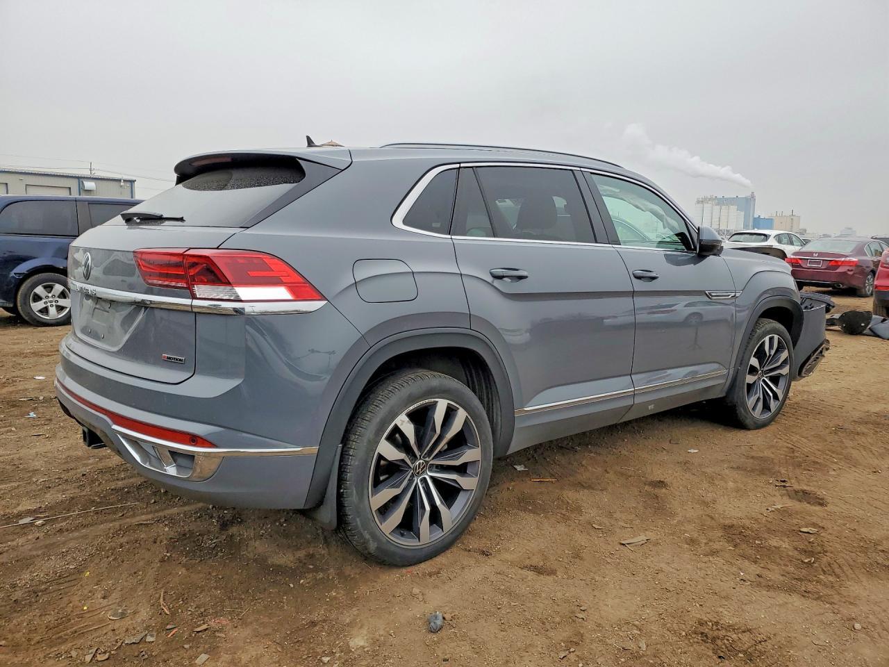 2021 Volkswagen Atlas Cross Sport Sel R-Line - Фото 3