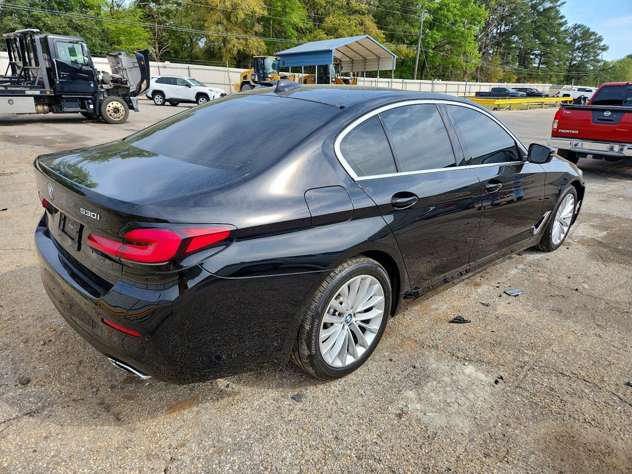 2021 BMW 530 I - Фото 2