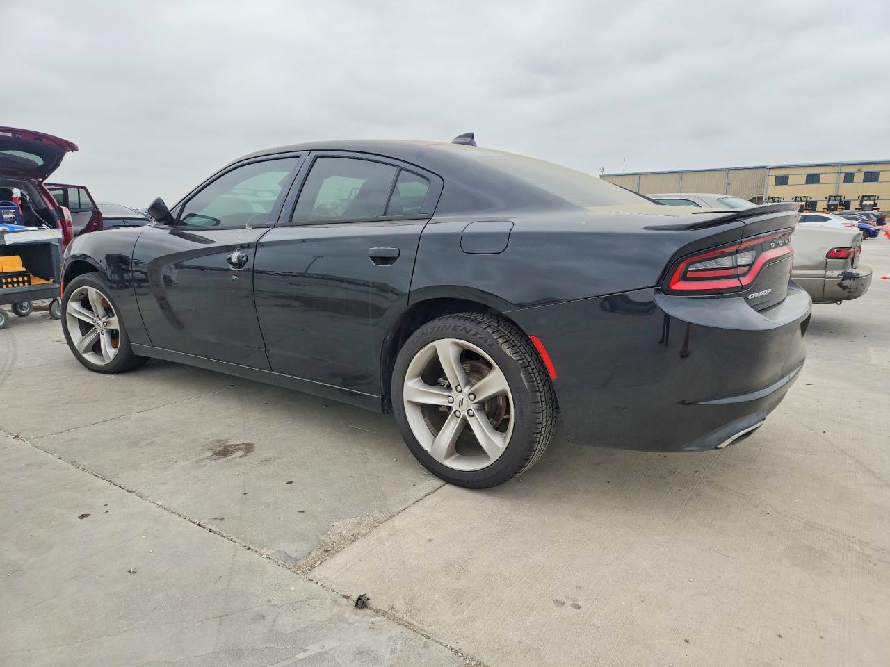 2016 Dodge Charger R - Image 2