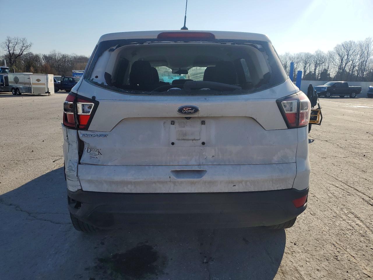 2017 Ford Escape S - Image 6