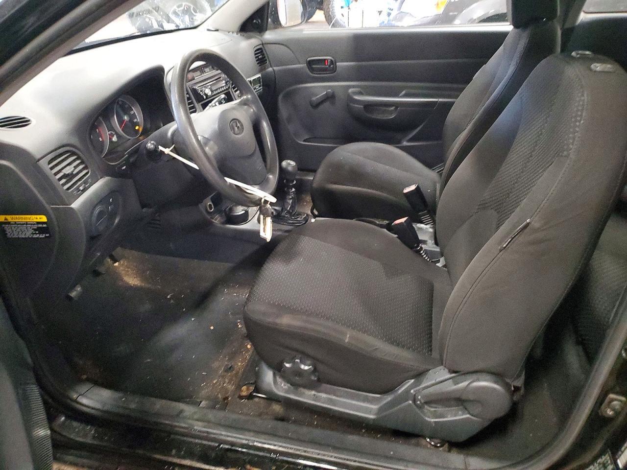 2011 Hyundai Accent Gl - Image 7
