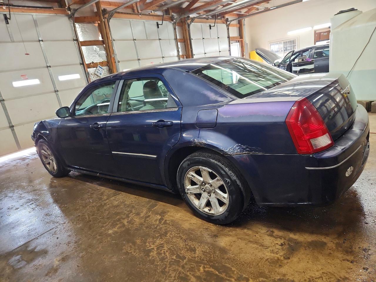 2006 Chrysler 300 Touring - Фото 2