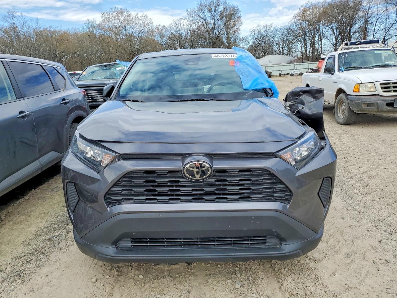 2022 Toyota Rav4 Le - Image 5
