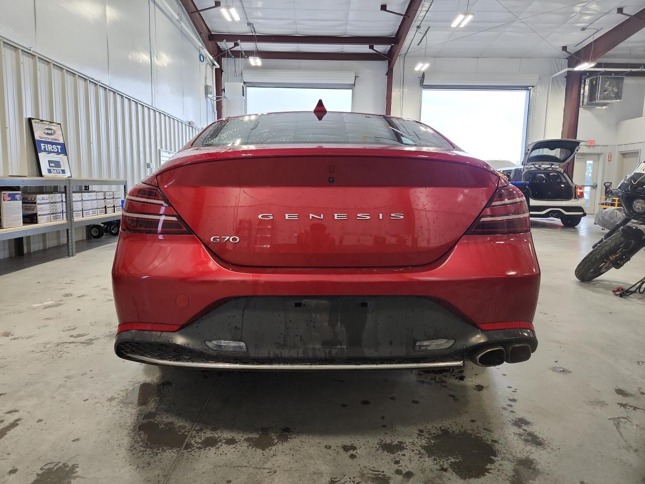 2022 Genesis G70 Base - Фото 6