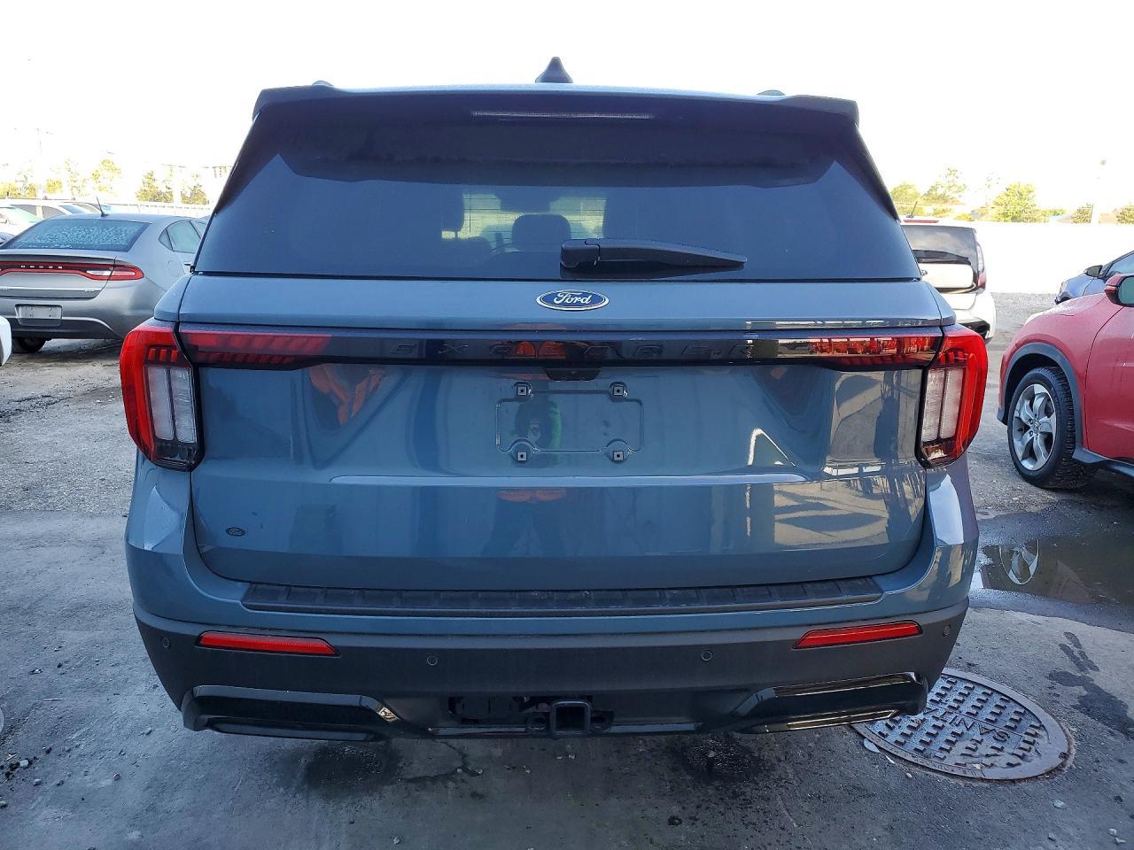 2025 Ford Explorer St-Line - Фото 6