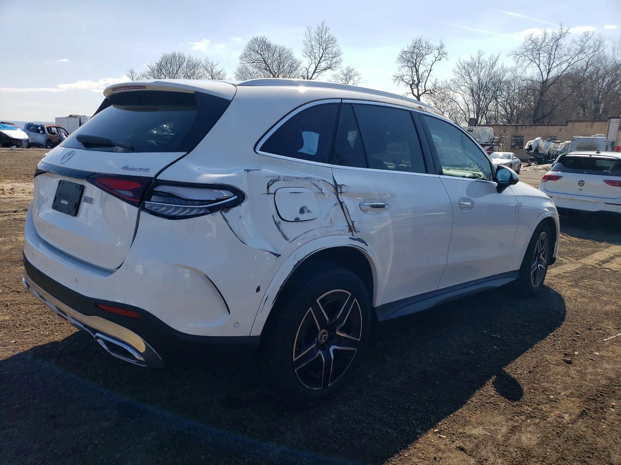 2025 Mercedes Benz Glc 300 4Matic - Image 3