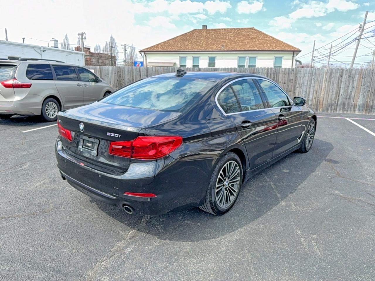 2018 BMW 530 Xi - Фото 4