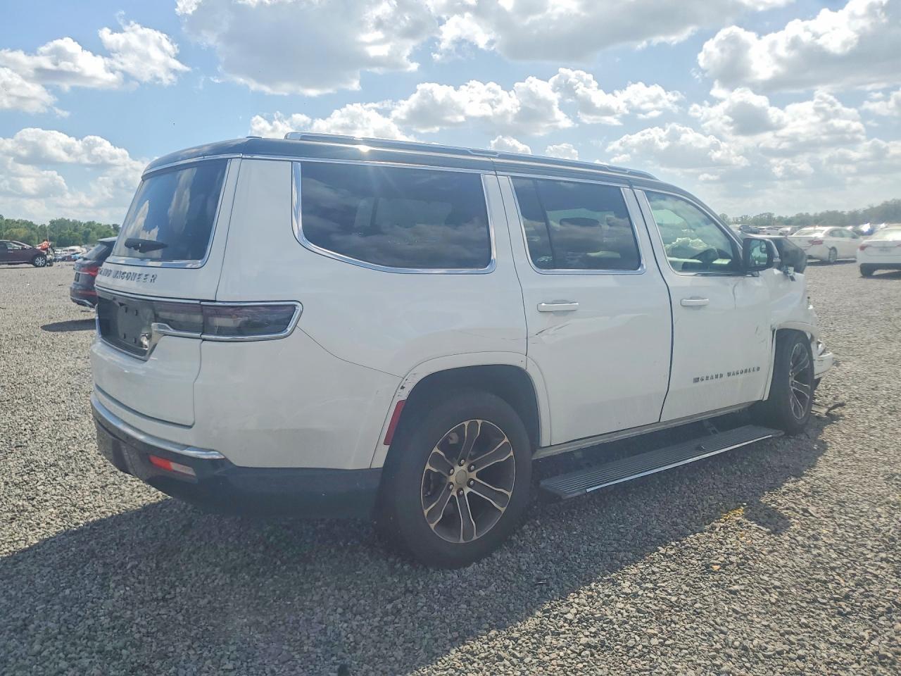 2023 Jeep Grand Wagoneer Series I - Фото 3