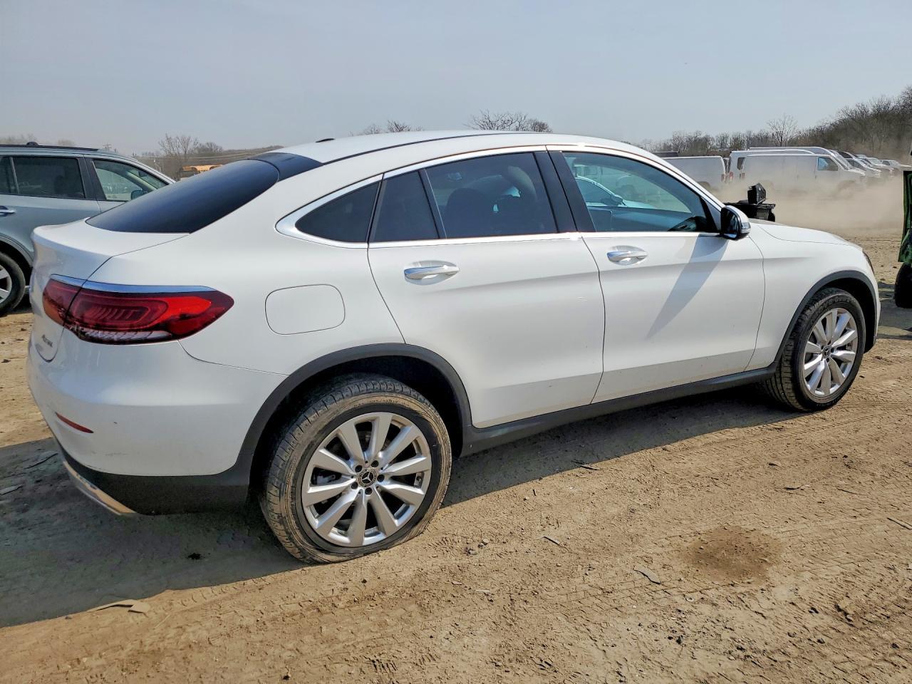 2020 Mercedes-Benz Glc Coupe 300 4Matic - Фото 3