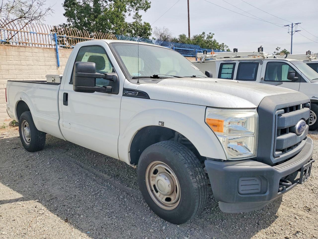 2013 Ford F250 Super Duty - Image 4