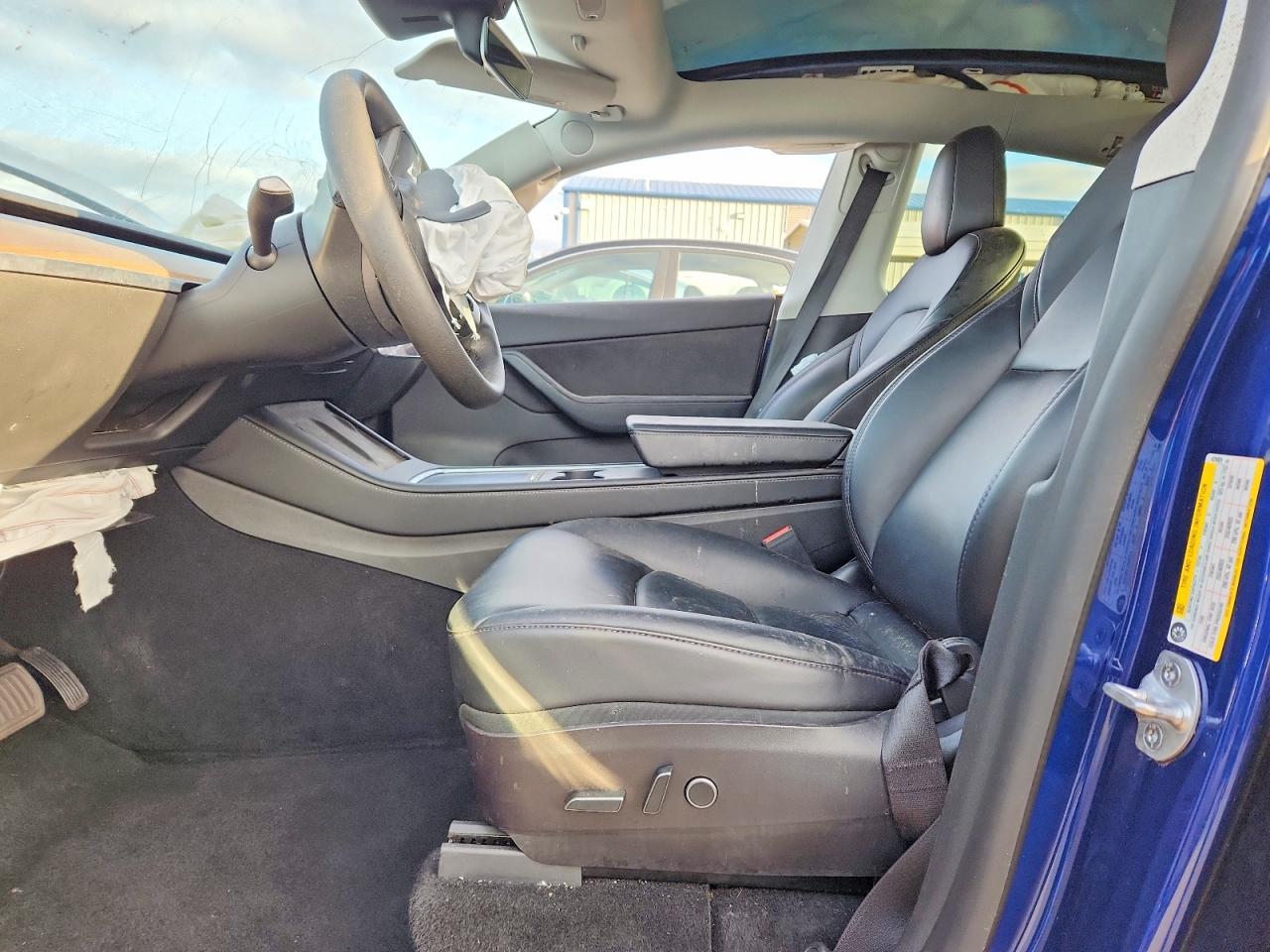 2022 Tesla Model Y - Image 7