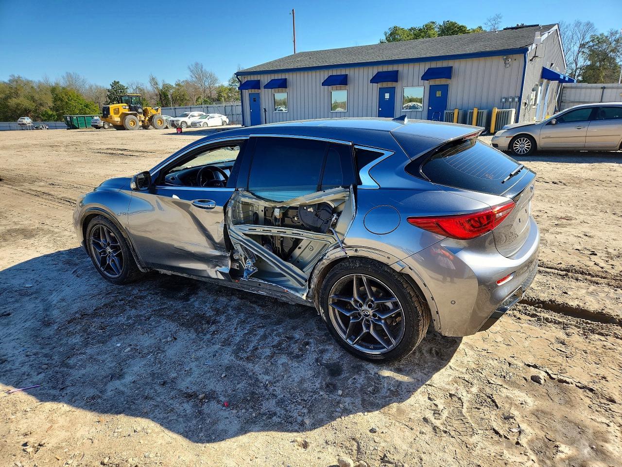 2017 Infiniti Qx30 Sport - Фото 2