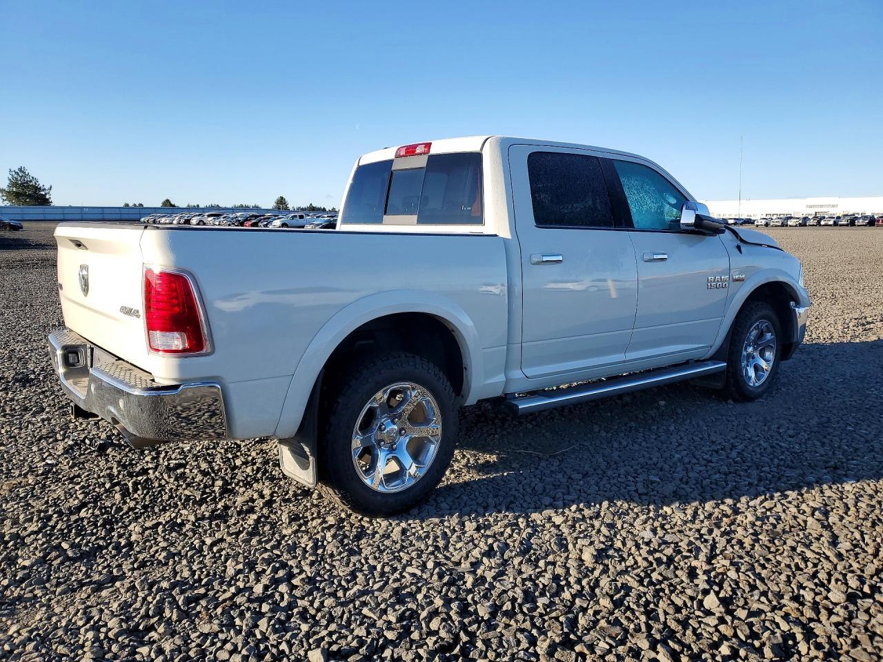 2017 Ram 1500 Laramie - Фото 3