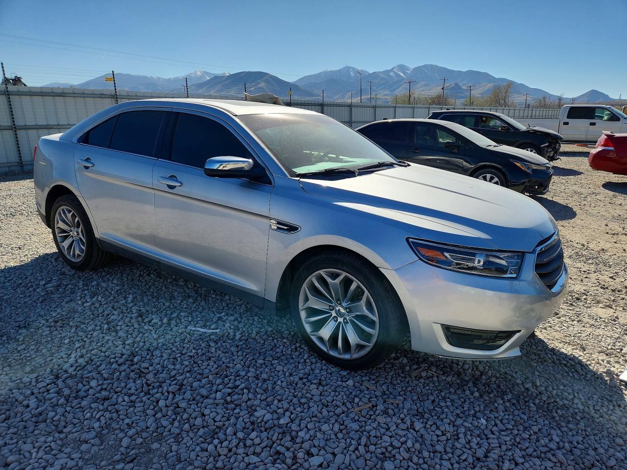 2013 Ford Taurus Limited - Image 4