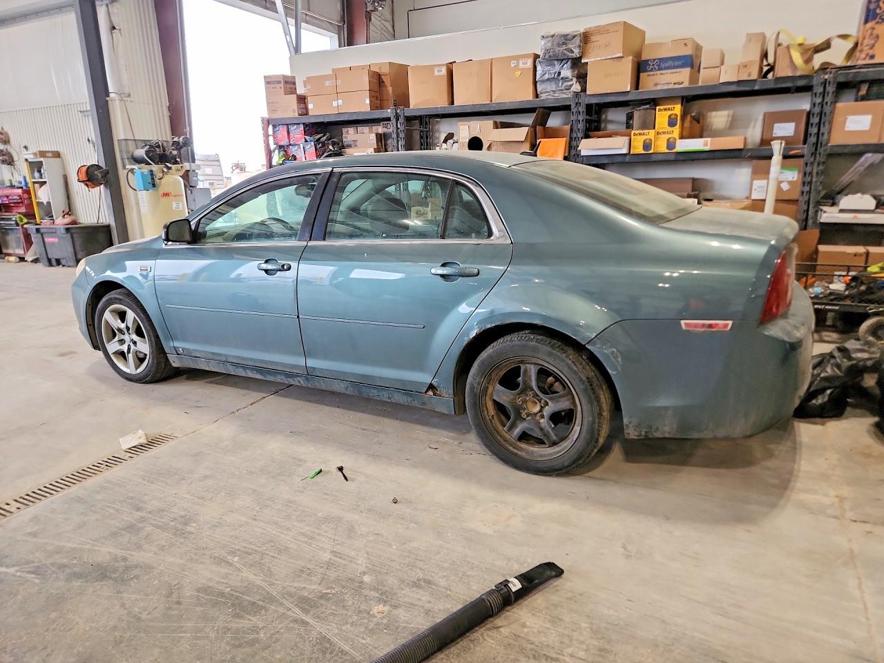 2009 Chevrolet Malibu Ls - Image 2