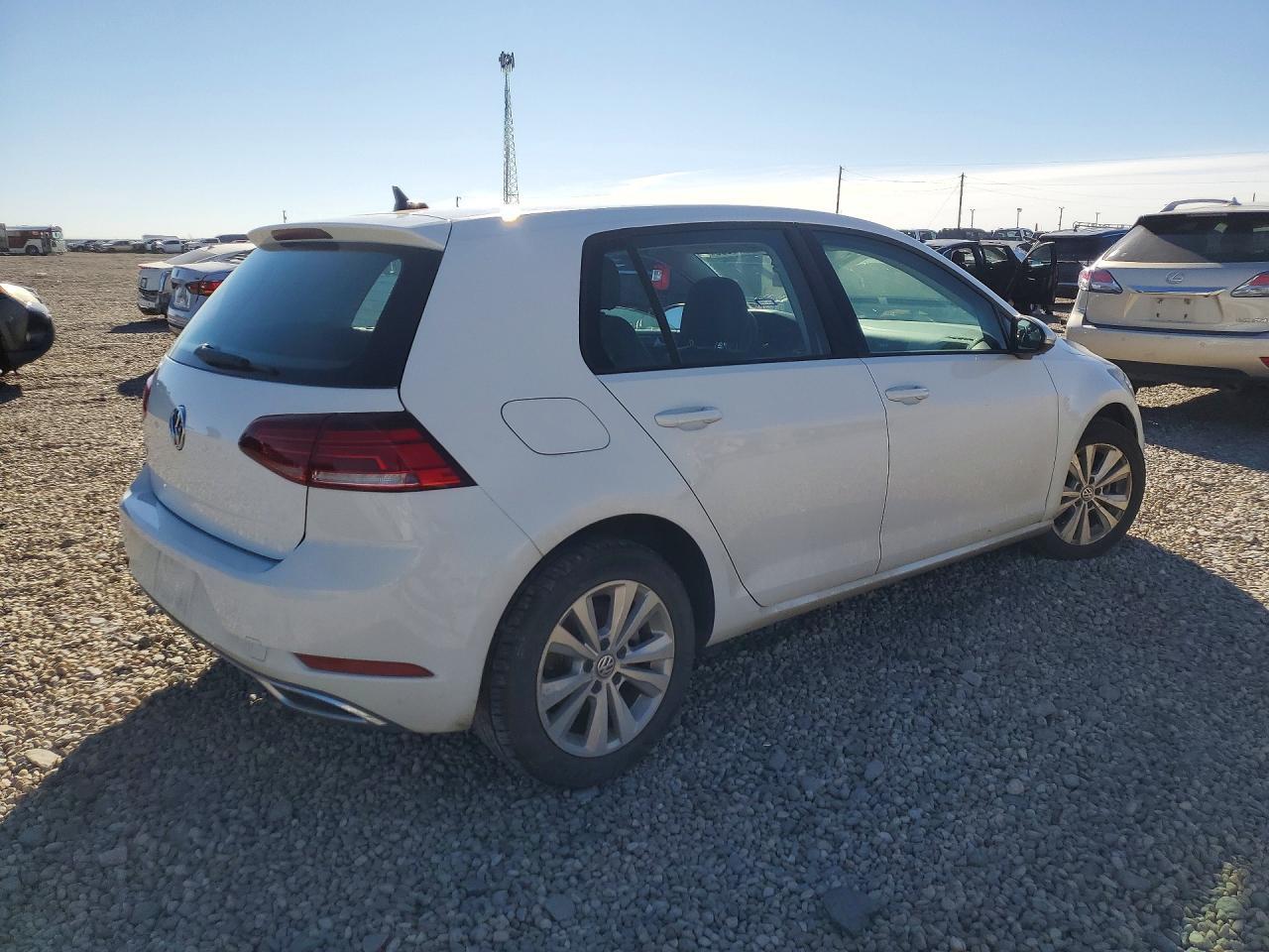 2020 Volkswagen Golf - Фото 3