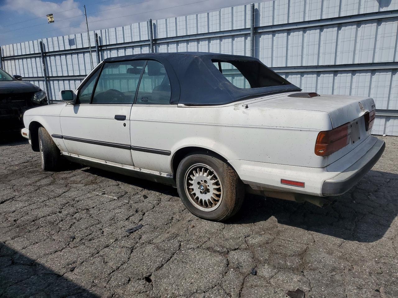 1989 BMW 3 Series - Фото 2
