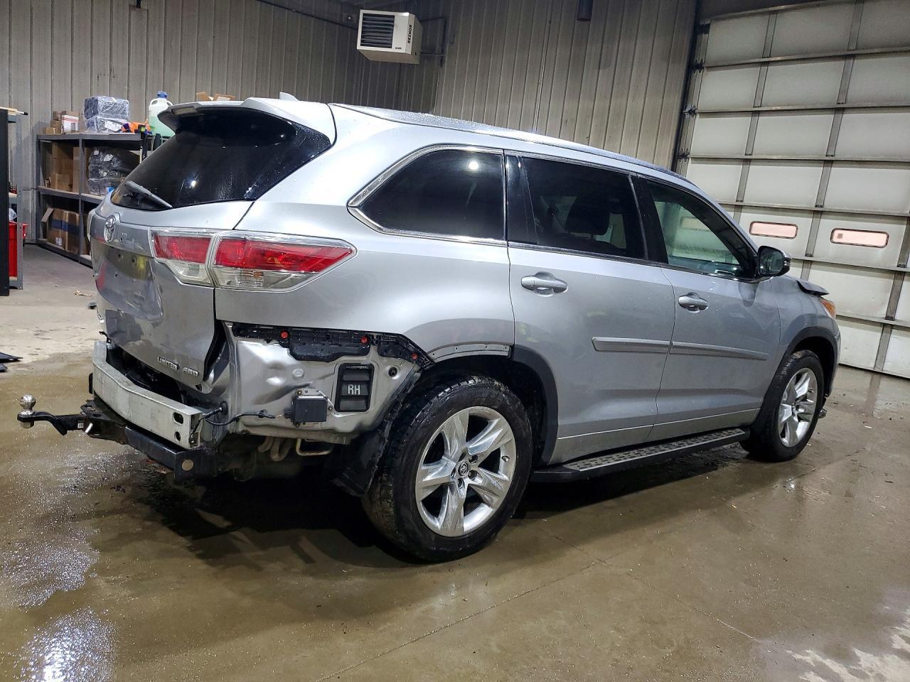 2016 Toyota Highlander Limited Platinum - Фото 3