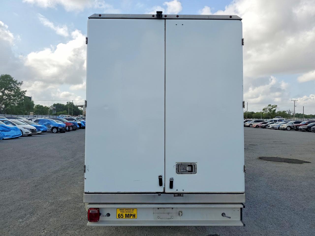 2020 Ford Transit 350 Delivery Truck - Image 6