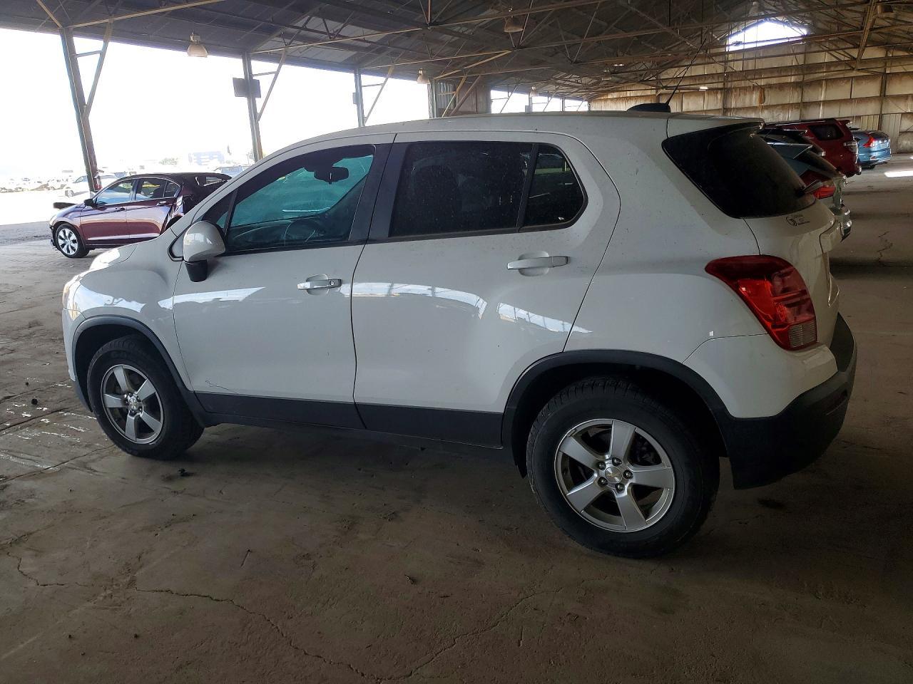 2015 Chevrolet Trax 1Ls - Фото 2