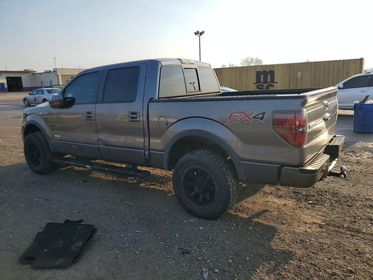 2013 Ford F150 Supercrew - Фото 2