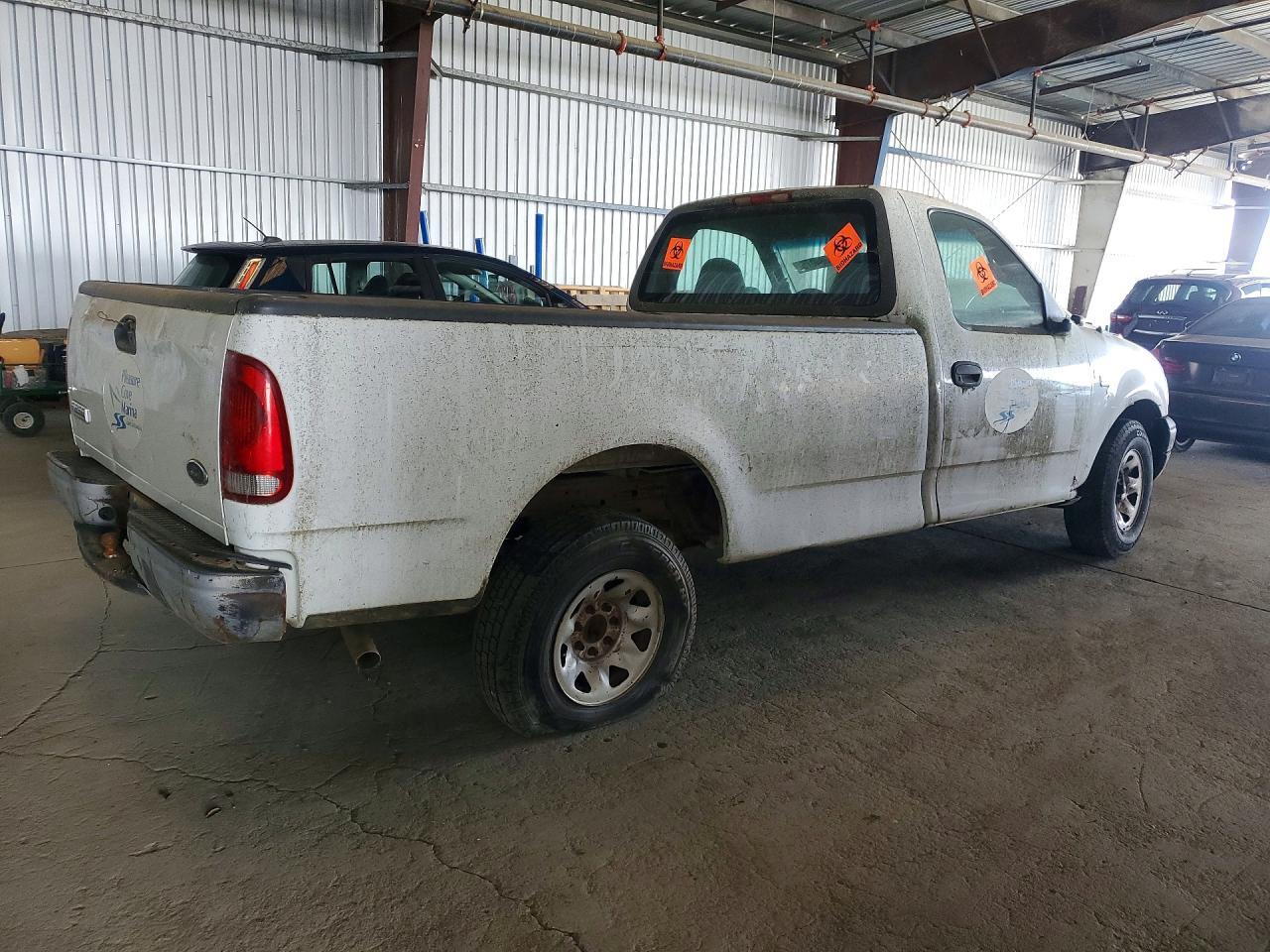 2001 Ford F150 - Image 3