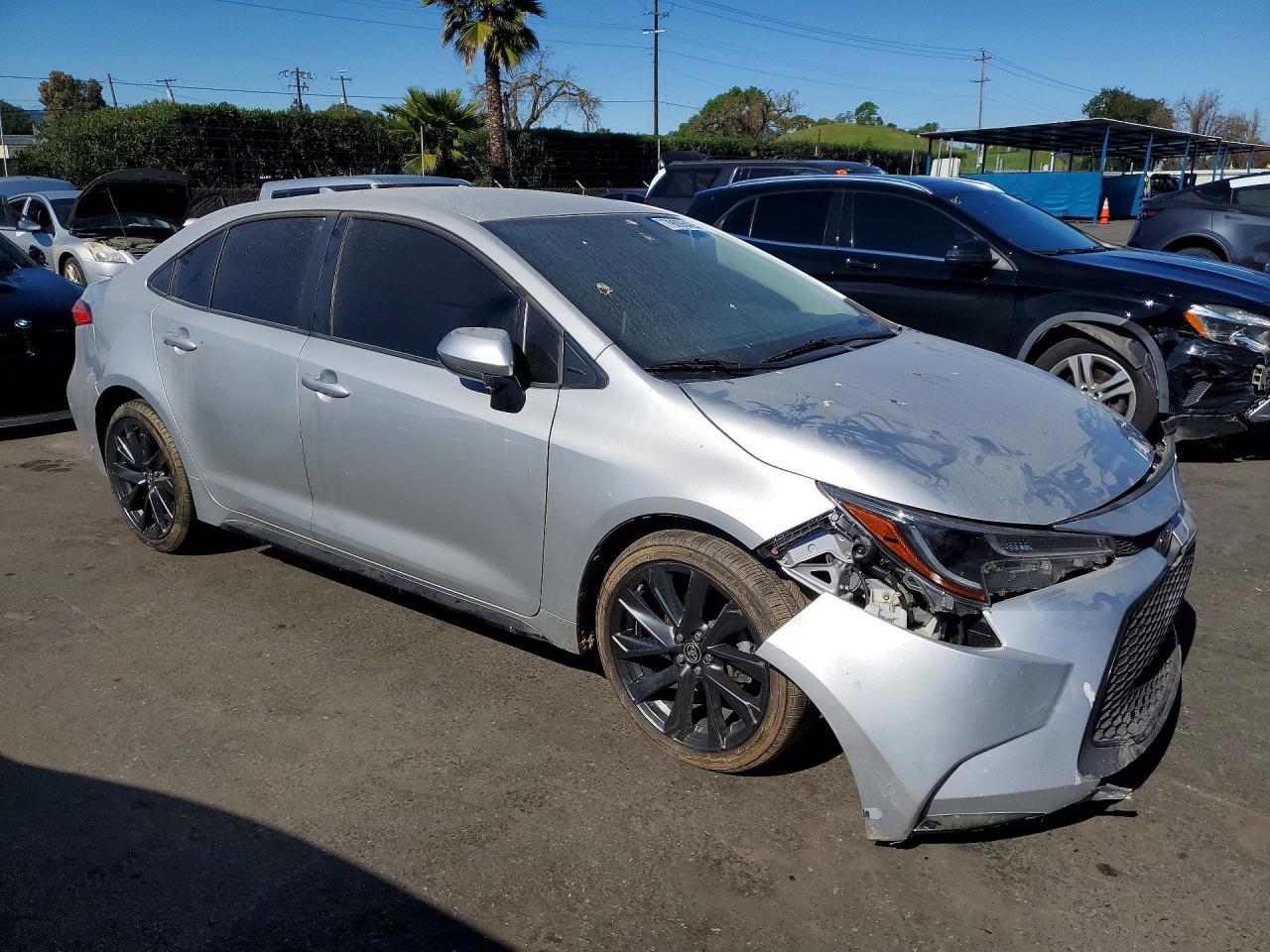 2021 Toyota Corolla Le - Фото 4