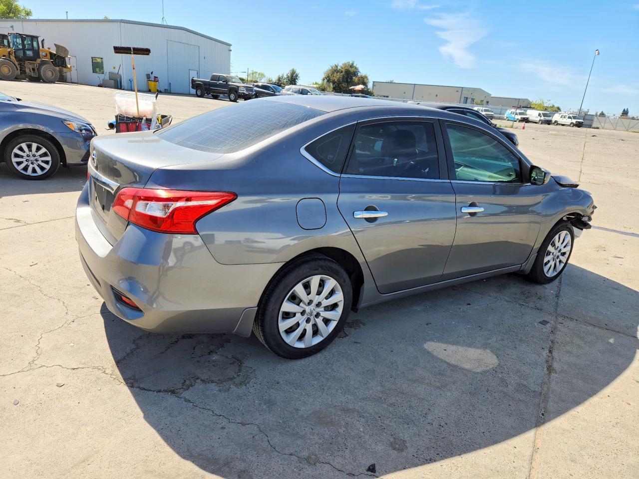 2017 Niss Sentra - Image 3