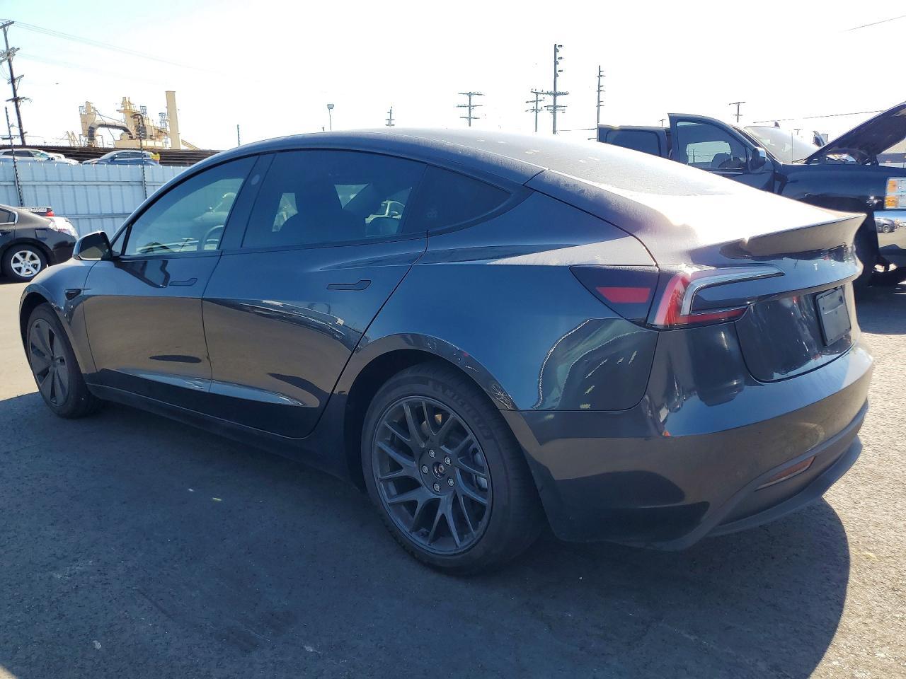 2025 Tesla Model 3 - Image 2