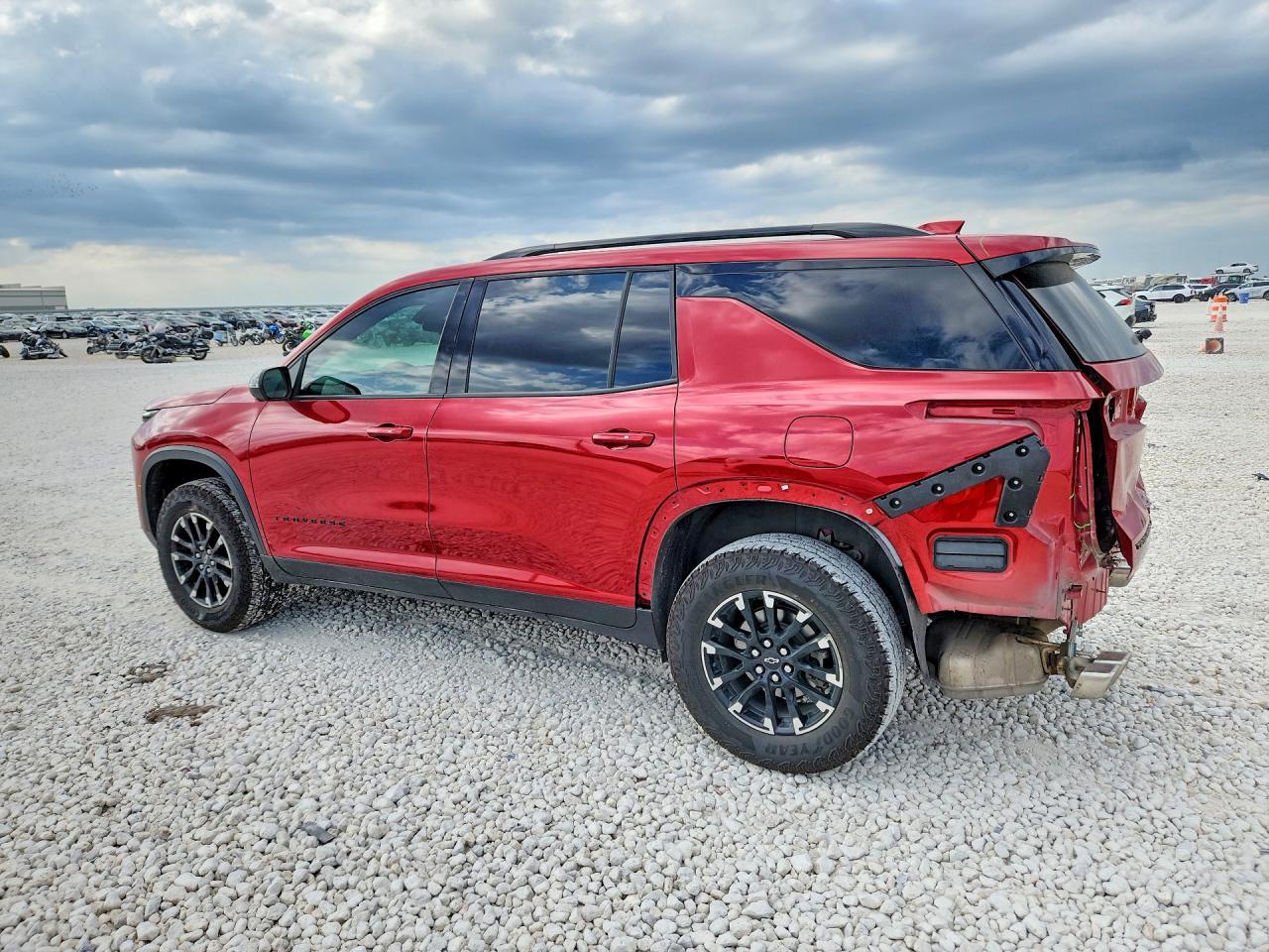 2024 Chevrolet Traverse Lt Z71 - Фото 2