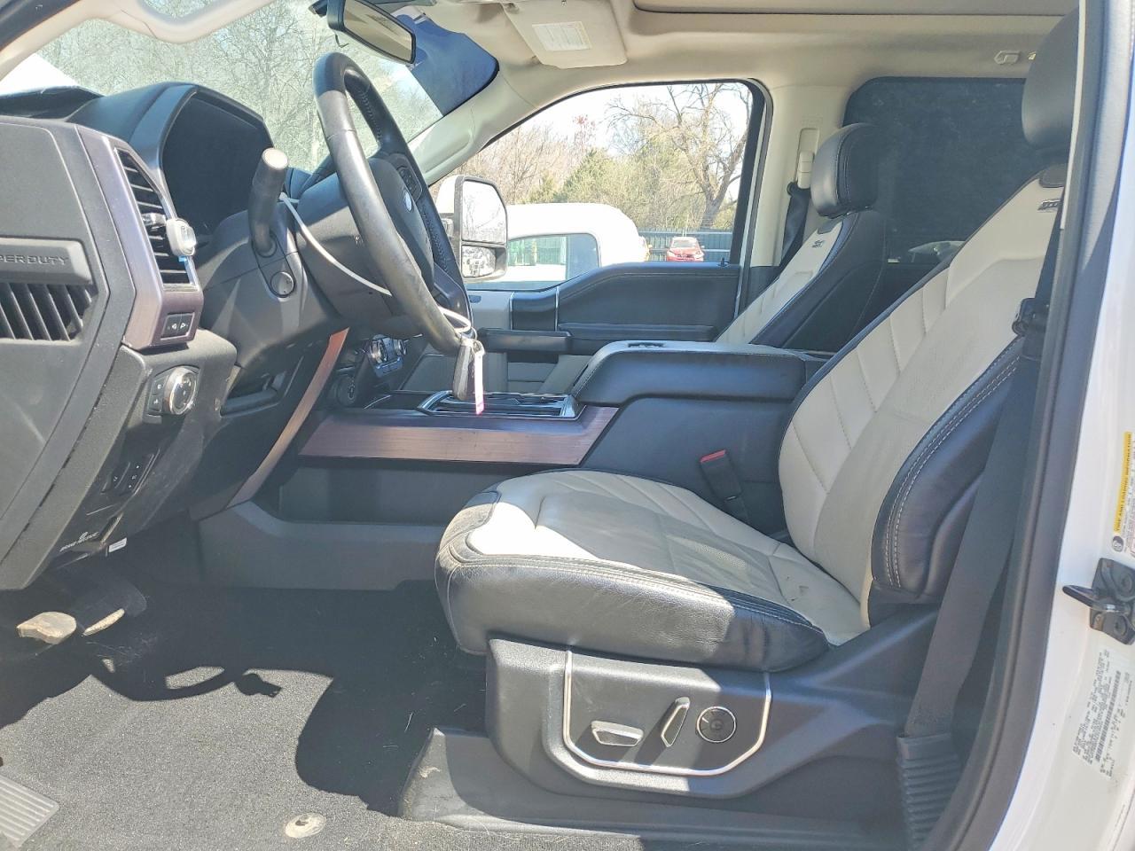 2020 Ford F250 Super Duty - Фото 7
