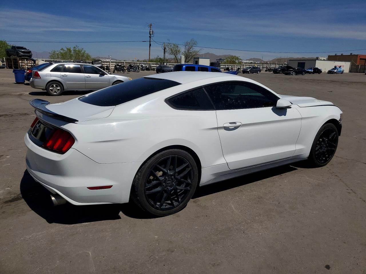 2015 Ford Mustang - Фото 3