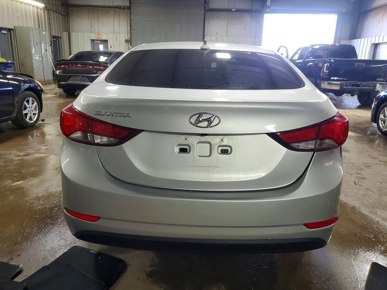 2014 Hyundai Elantra Se - Фото 6