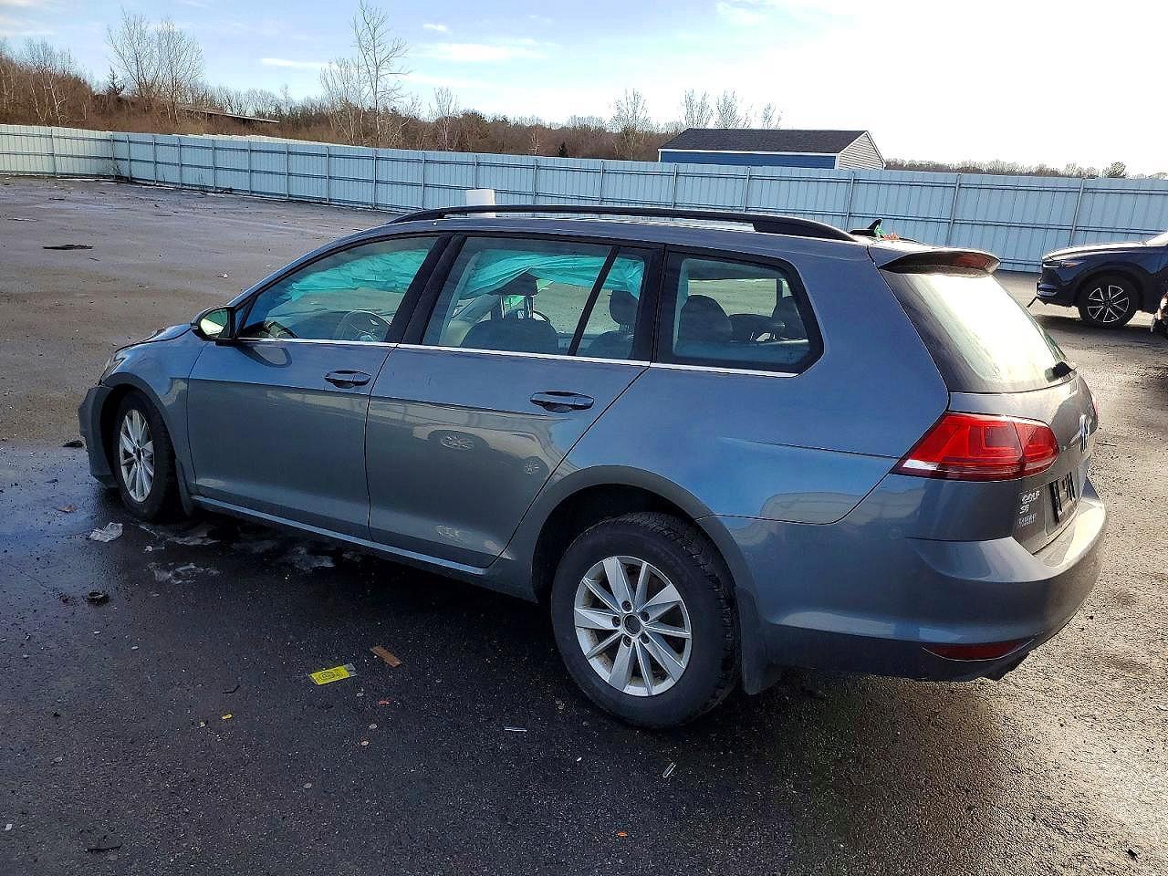 2017 Volkswagen Golf Sportwagen S - Фото 2