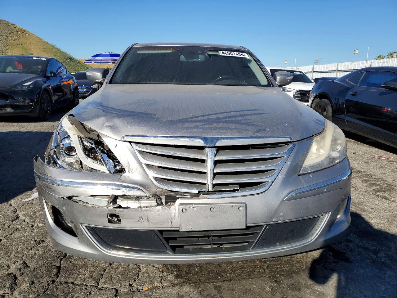 2012 Hyundai Genesis 3.8L V6 - Фото 5