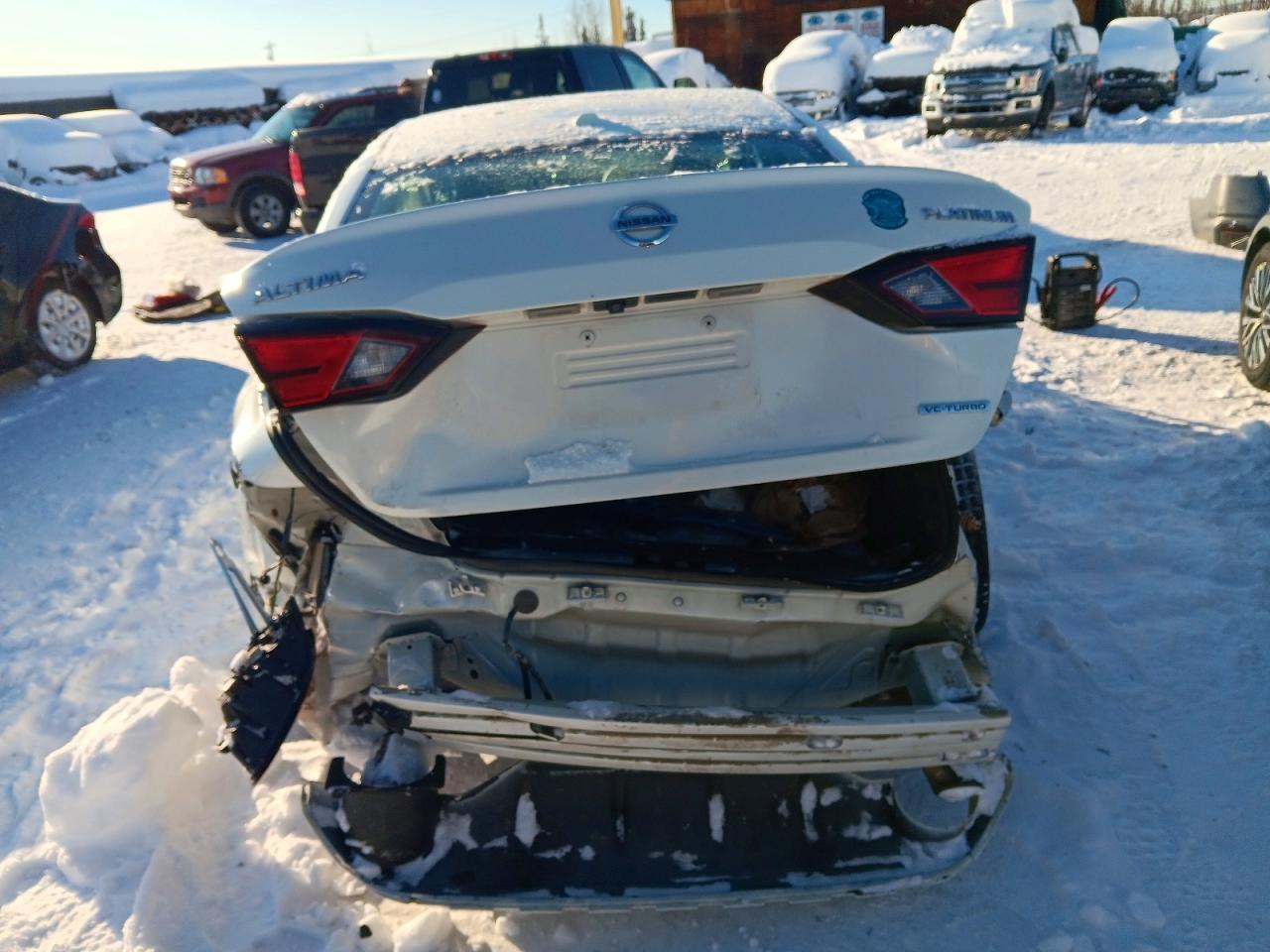 2020 Niss Altima Platinum - Image 6