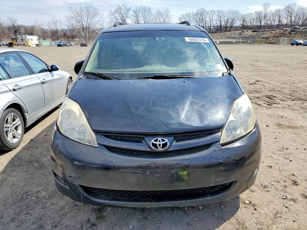 2008 Toyota Sienna Le - Image 5