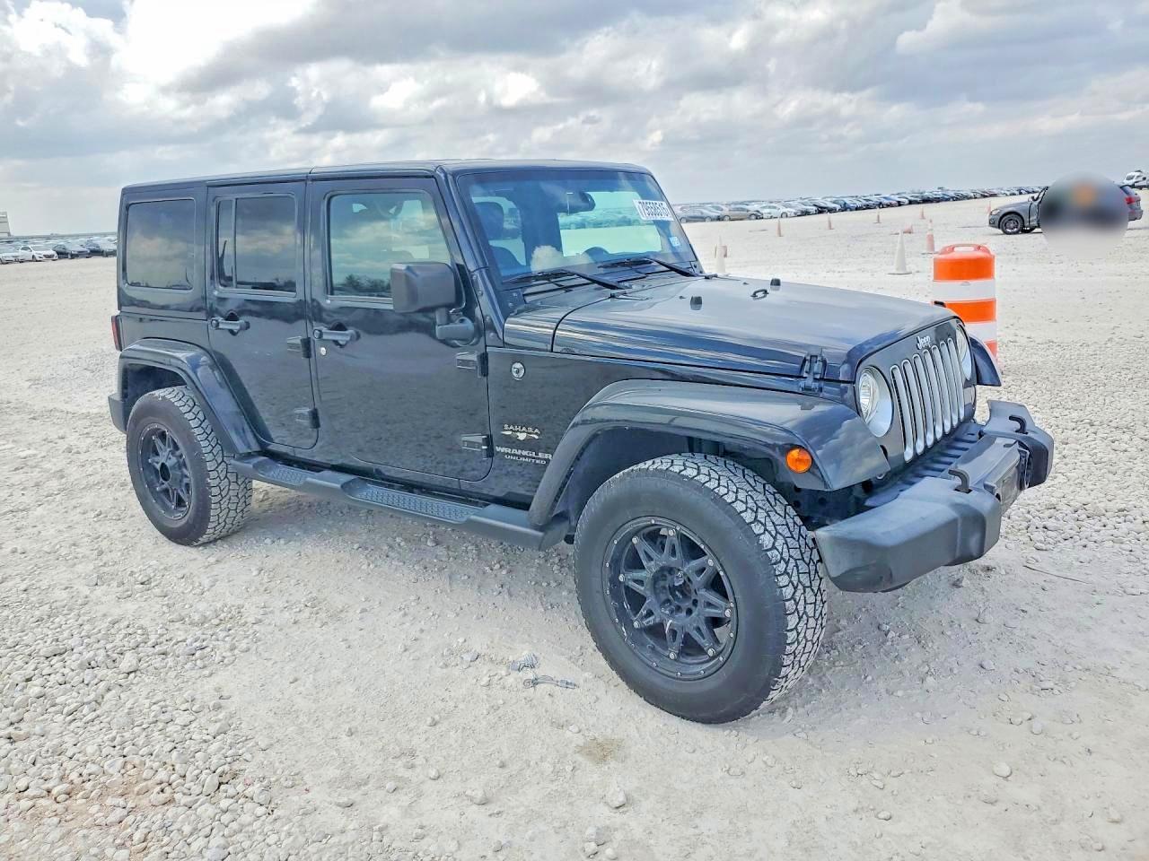 2017 Jeep Wrangler Unlimited Sahara - Фото 4