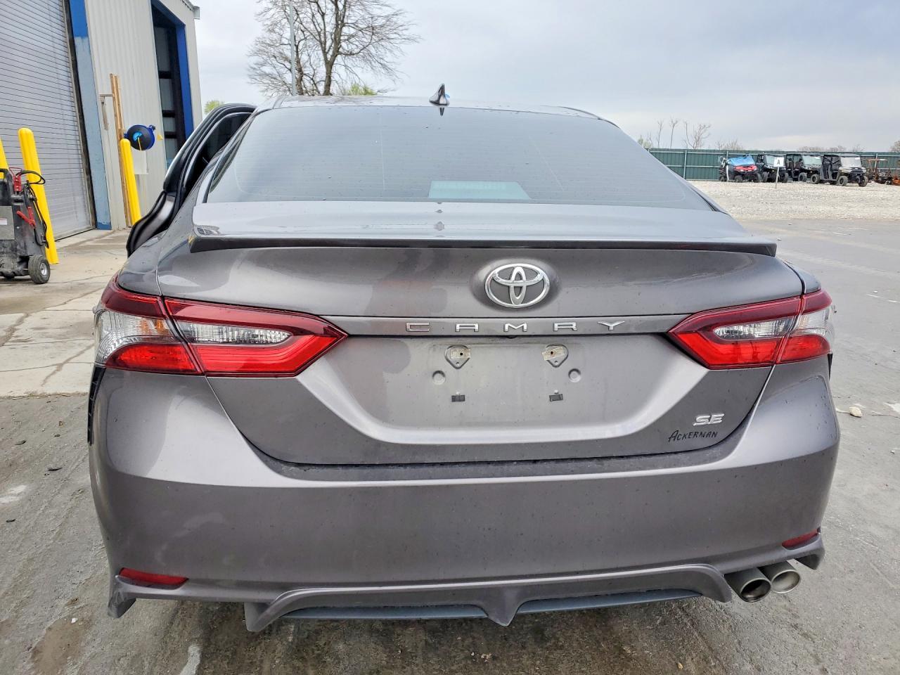 2024 Toyota Camry Se - Image 6