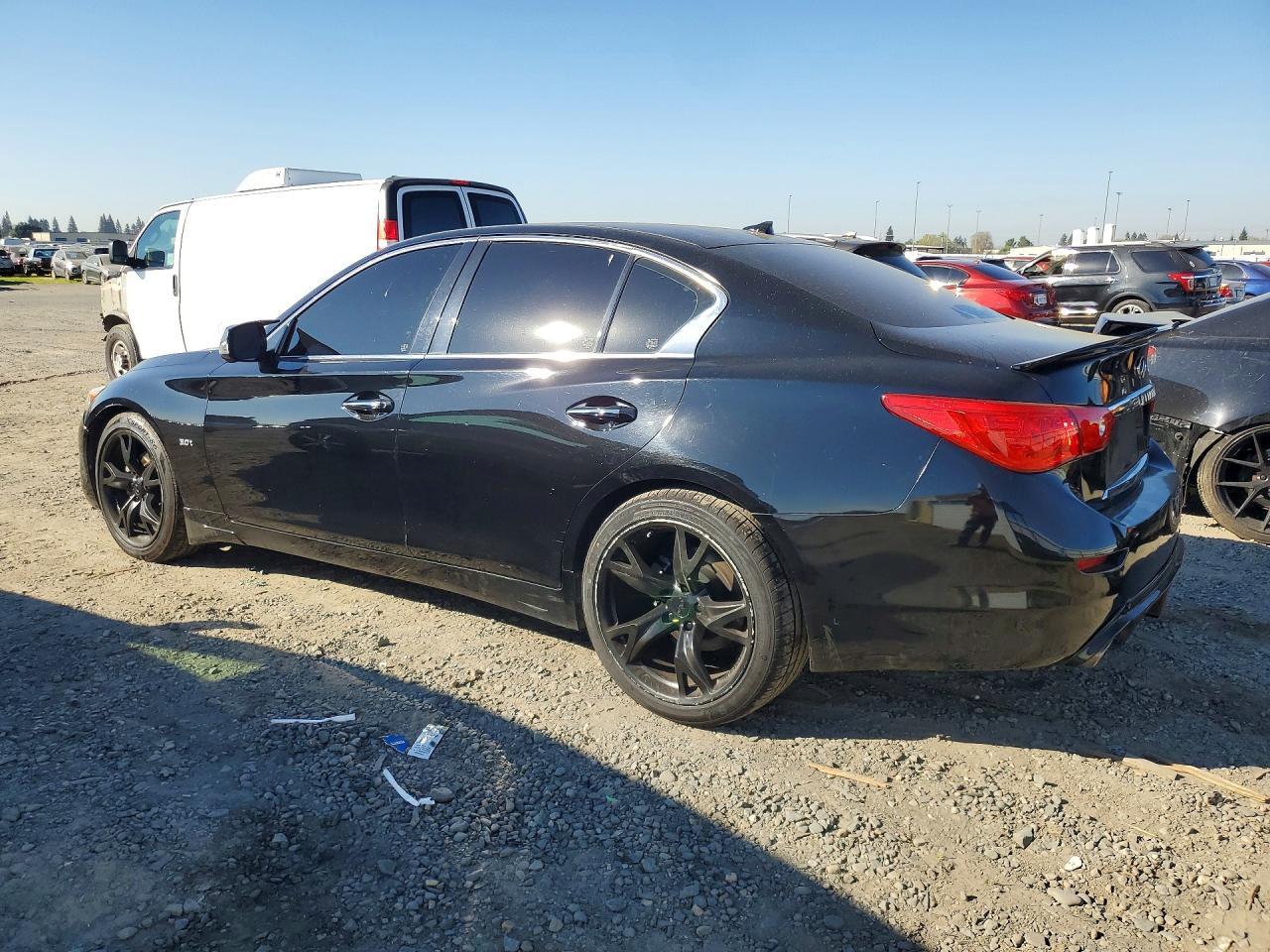 2017 Infiniti Q50 3.0T Premium - Фото 2