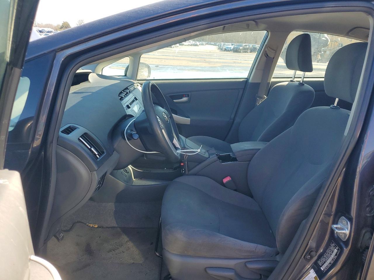 2011 Toyota Prius Two - Image 7